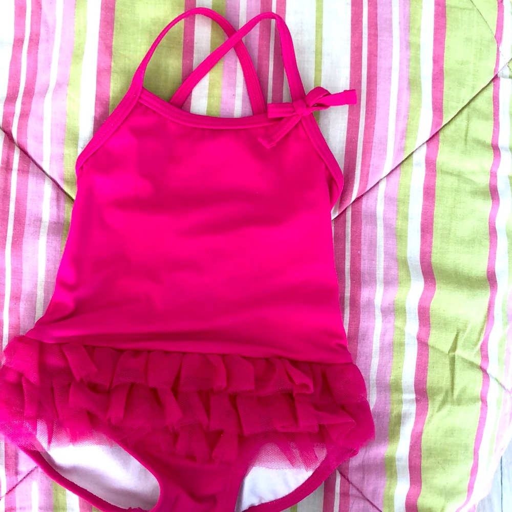 baby girl: swimsuit/onesies/hats/bag